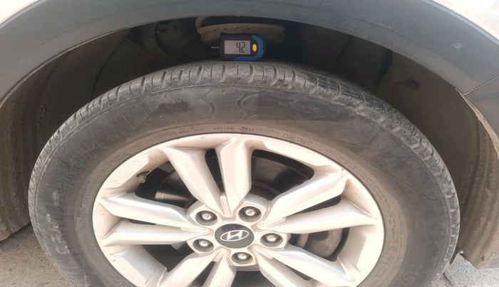 2017 Hyundai Creta SX PLUS 1.6 PETROL, Petrol, Manual, 1,07,958 km, tyre