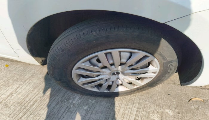 2018 Maruti Swift LDI, Diesel, Manual, 1,22,450 km, tyre