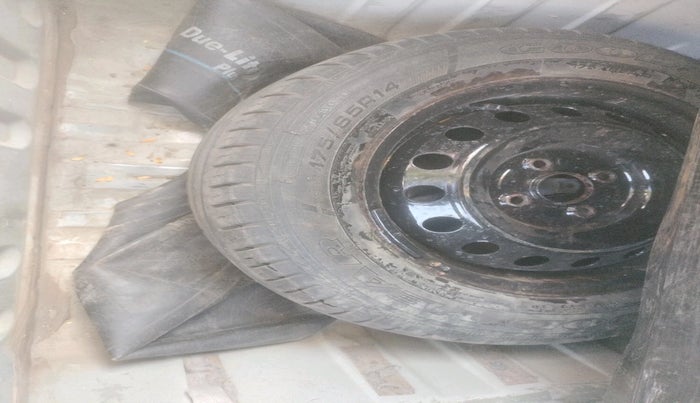 2015 Toyota Etios GD, Diesel, Manual, 1,60,811 km, tyre