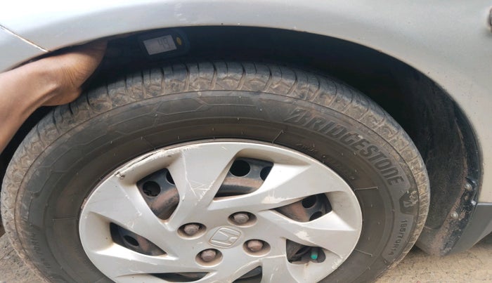 2013 Honda Amaze 1.5L I-DTEC S, Diesel, Manual, 1,52,315 km, tyre