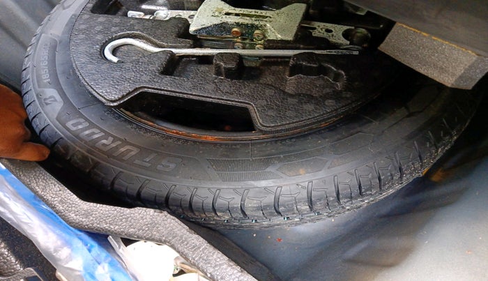 2018 Maruti Ciaz ALPHA 1.4 PETROL, Petrol, Manual, 75,820 km, tyre