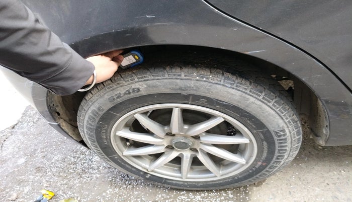 2017 Maruti Swift VDI, Diesel, Manual, 1,01,491 km, tyre