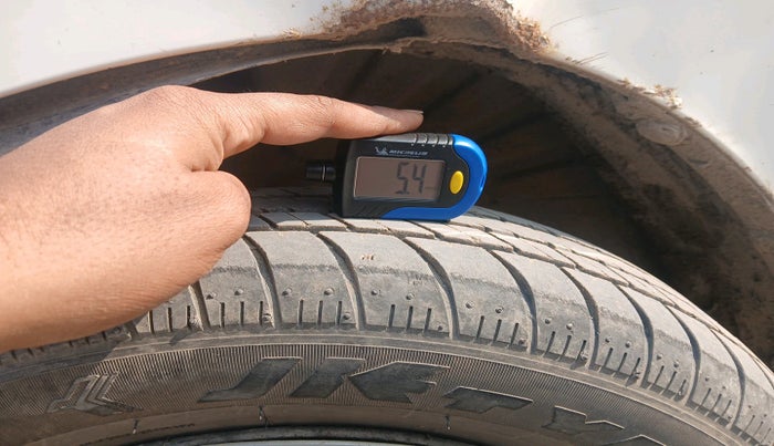 2016 Maruti Wagon R 1.0 VXI, Petrol, Manual, 33,174 km, tyre