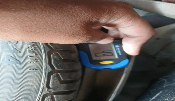 2016 Maruti Wagon R 1.0 VXI, Petrol, Manual, 33,174 km, tyre