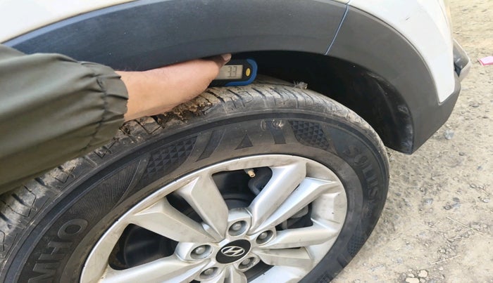 2015 Hyundai Creta SX PLUS 1.6 PETROL, Petrol, Manual, 95,917 km, tyre