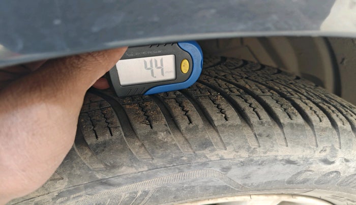 2022 Maruti Ciaz DELTA 1.5 SHVS MT PETROL, Petrol, Manual, 69,329 km, tyre