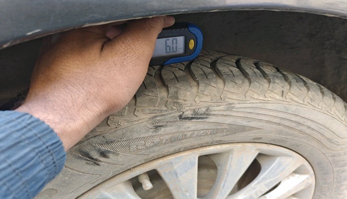 2022 Maruti Ciaz DELTA 1.5 SHVS MT PETROL, Petrol, Manual, 69,329 km, tyre