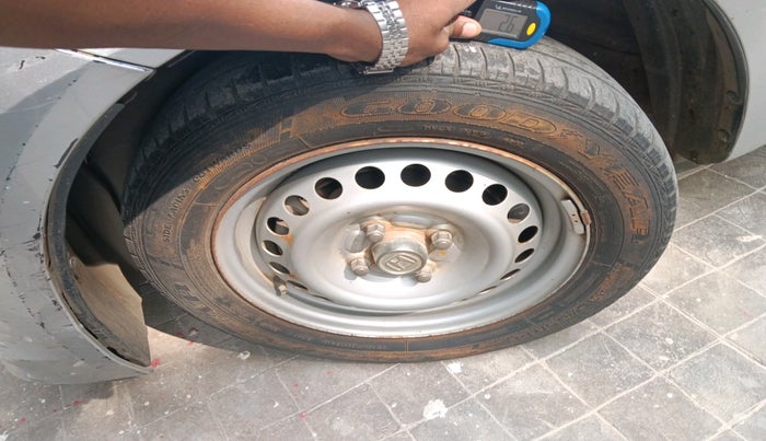 2014 Honda Amaze 1.2L I-VTEC E, Petrol, Manual, 35,913 km, tyre