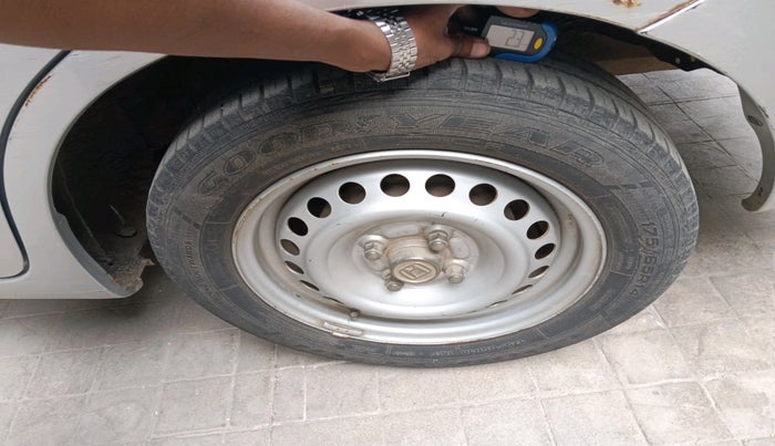 2014 Honda Amaze 1.2L I-VTEC E, Petrol, Manual, 35,913 km, tyre