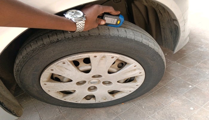 2014 Honda Amaze 1.2L I-VTEC E, Petrol, Manual, 35,913 km, tyre