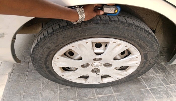 2014 Honda Amaze 1.2L I-VTEC E, Petrol, Manual, 35,913 km, tyre