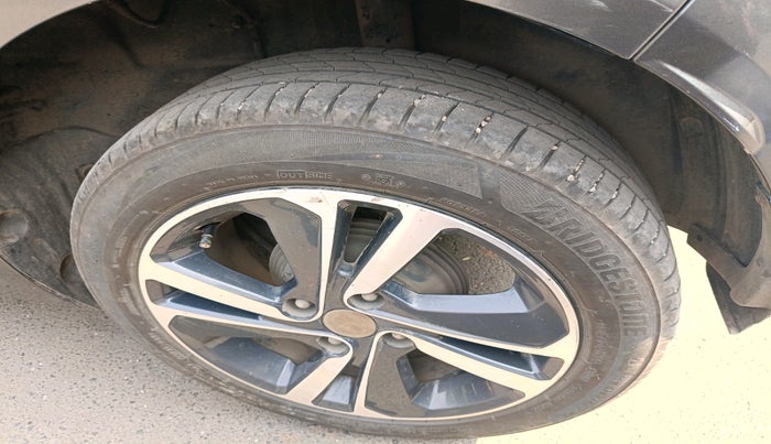 2022 Tata ALTROZ XZ PLUS DIESEL, Diesel, Manual, 84,283 km, tyre