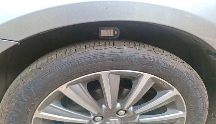 2019 Maruti Ciaz ALPHA  AT 1.5 SHVS PETROL, Petrol, Automatic, 1,18,417 km, tyre