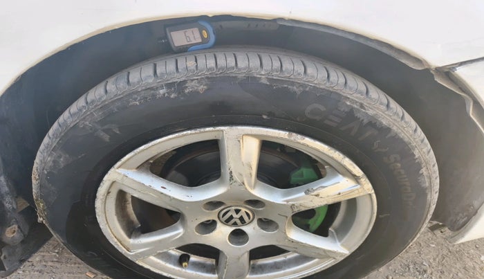 2014 Volkswagen Vento HIGHLINE DIESEL 1.6, Diesel, Manual, 58,169 km, tyre