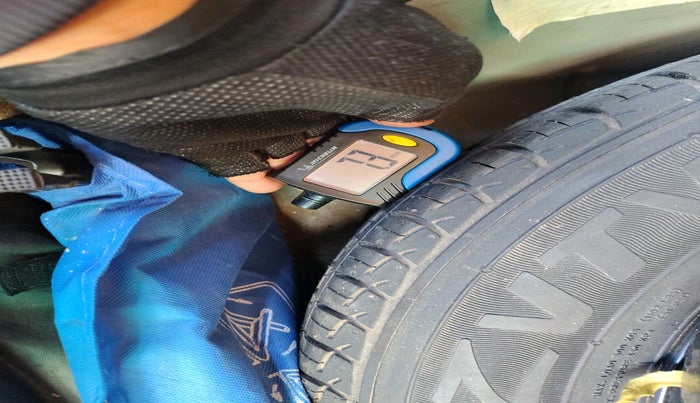 2018 Volkswagen Ameo COMFORTLINE 1.0L, Petrol, Manual, 88,207 km, tyre