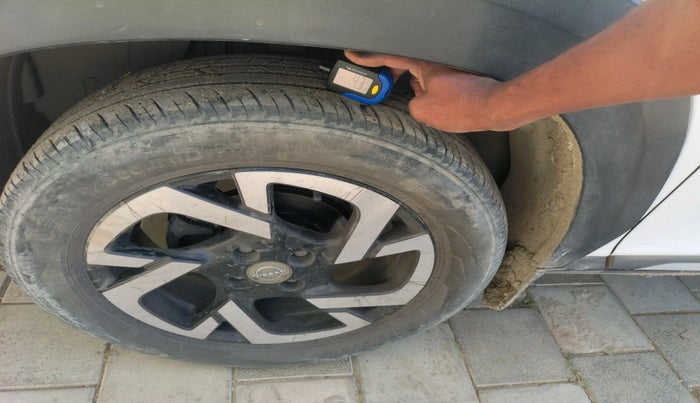 2021 Nissan MAGNITE XV TURBO, Petrol, Manual, 53,440 km, tyre