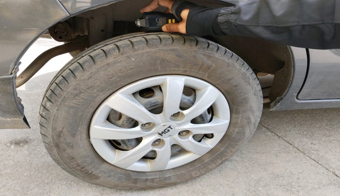 2015 Maruti Alto 800 LXI, Petrol, Manual, 68,985 km, tyre