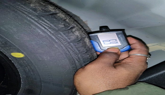 2018 Toyota YARIS VX CVT, Petrol, Automatic, 19,232 km, tyre