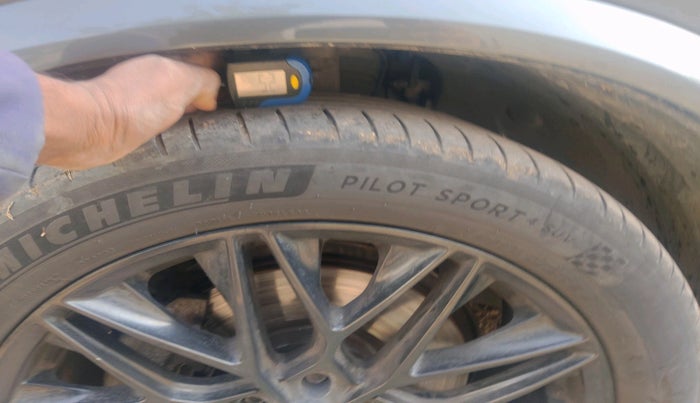 2019 Volvo XC 90 D5 Inscription, Diesel, Automatic, 1,32,324 km, tyre