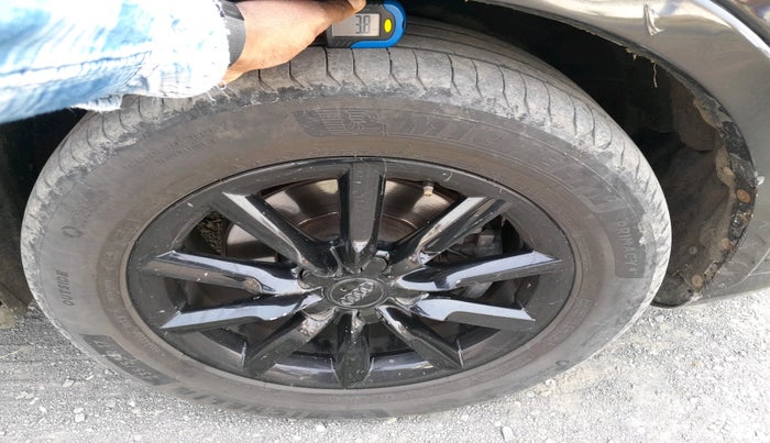 2012 Audi Q3 2.0 QUATTRO TDI AT, Diesel, Automatic, 1,05,525 km, tyre