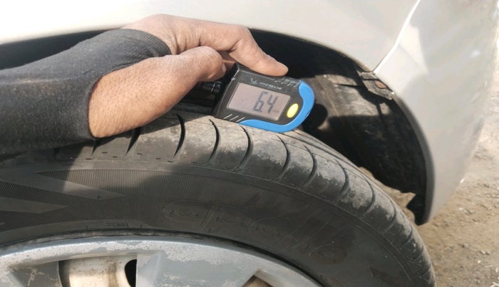 2011 Maruti Alto K10 VXI, Petrol, Manual, 1,06,061 km, tyre