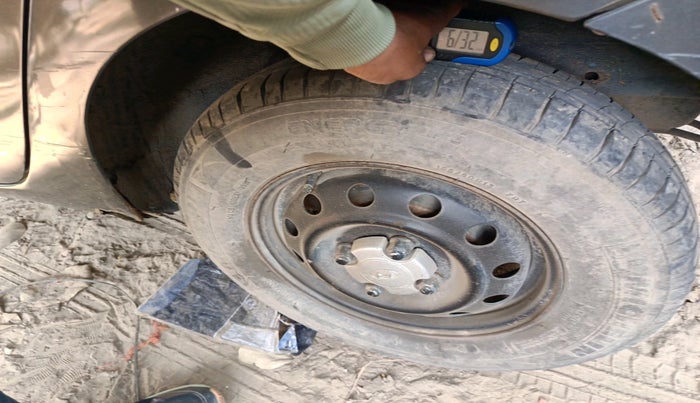 2012 Hyundai i10 MAGNA 1.1, Petrol, Manual, 65,223 km, tyre