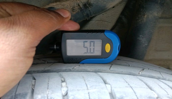 2020 Hyundai VENUE S 1.2, Petrol, Manual, 1,30,251 km, tyre