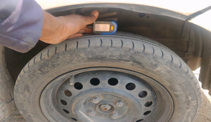 2017 Maruti Wagon R 1.0 VXI AMT, Petrol, Automatic, 1,44,434 km, tyre