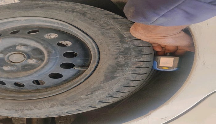 2017 Maruti Wagon R 1.0 VXI AMT, Petrol, Automatic, 1,44,434 km, tyre