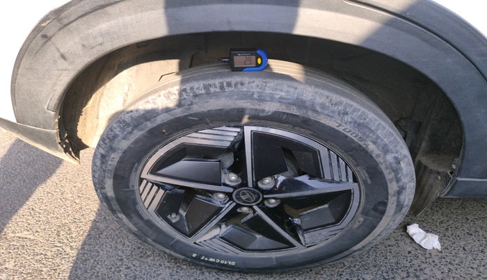 2023 Tata NEXON CREATIVE 1.2 PETROL, Petrol, Manual, 43,152 km, tyre