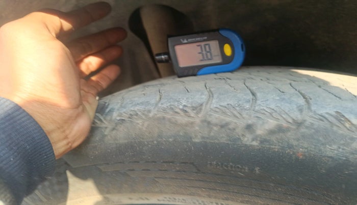 2023 Maruti Grand Vitara ZETA CNG, Petrol, Manual, 67,682 km, tyre