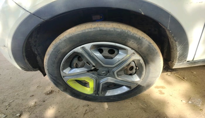 2018 Tata NEXON KRAZ PLUS DIESEL, Diesel, Manual, 2,52,939 km, tyre