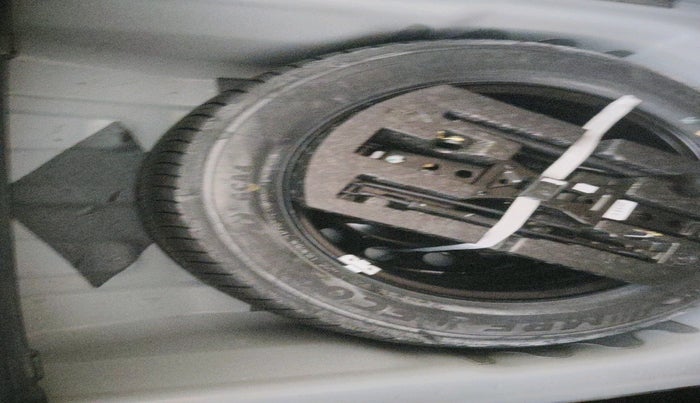 2023 Skoda SLAVIA AMBITION 1.0L TSI AT, Petrol, Automatic, 26,480 km, tyre