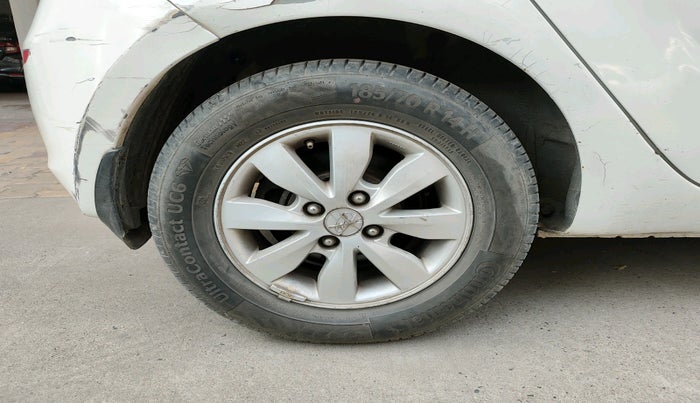 2013 Hyundai i20 SPORTZ 1.4 CRDI, Diesel, Manual, 2,30,464 km, tyre