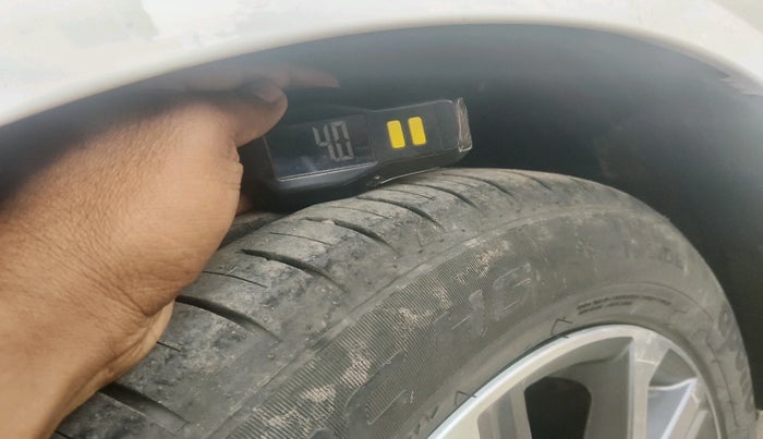 2024 Hyundai Verna SX 1.5 l MPI, Petrol, Manual, 17,079 km, tyre