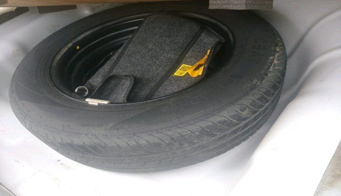 2024 Hyundai Verna SX 1.5 l MPI, Petrol, Manual, 17,079 km, tyre