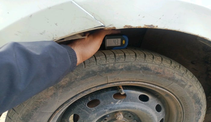 2016 Tata Bolt XE QUADRAJET, Diesel, Manual, 2,32,043 km, tyre