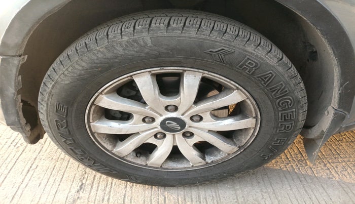 2016 Mahindra XUV500 W10, Diesel, Manual, 71,313 km, tyre