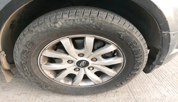 2016 Mahindra XUV500 W10, Diesel, Manual, 71,313 km, tyre