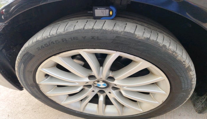 2013 BMW 5 Series 520D 2.0, Diesel, Automatic, 1,21,786 km, tyre