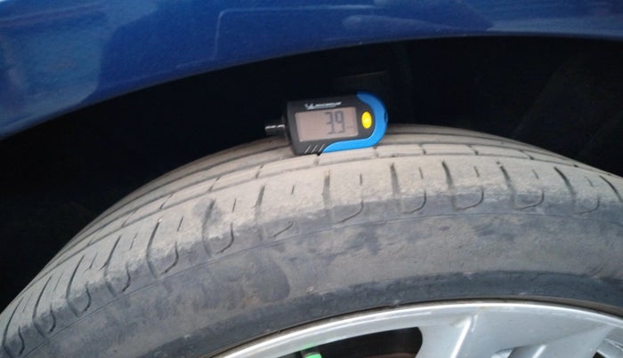 2022 Audi A4 40 TFSI  PREMIUM PLUS, Petrol, Automatic, 32,459 km, tyre