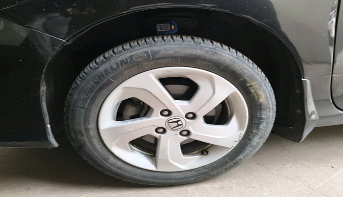 2015 Honda City 1.5L I-VTEC VX CVT, Petrol, Automatic, 66,106 km, tyre