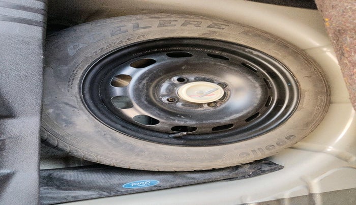 2012 Ford Figo TITANIUM 1.4 DIESEL, Diesel, Manual, 63,398 km, tyre