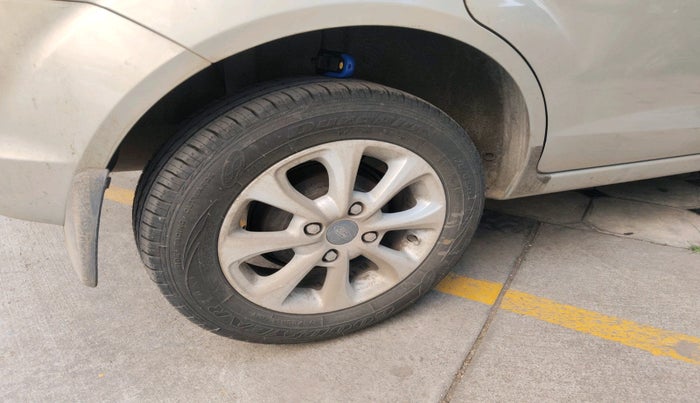 2012 Ford Figo TITANIUM 1.4 DIESEL, Diesel, Manual, 63,398 km, tyre