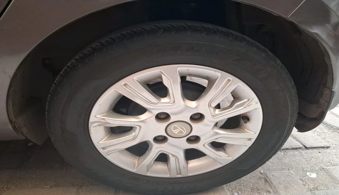 2018 Tata Tiago XZ DIESEL, Diesel, Manual, 1,47,400 km, tyre