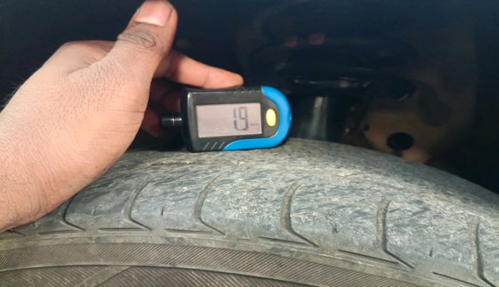 2013 Skoda Laura ELEGANCE 2.0 TDI CR AT, Diesel, Automatic, 1,25,548 km, tyre