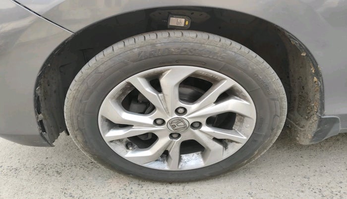 2019 Honda Amaze 1.5L I-DTEC VX CVT, Diesel, Automatic, 1,21,095 km, tyre