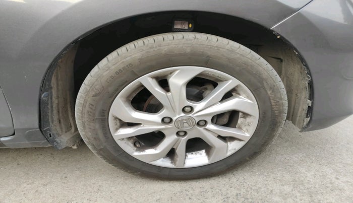 2019 Honda Amaze 1.5L I-DTEC VX CVT, Diesel, Automatic, 1,21,095 km, tyre