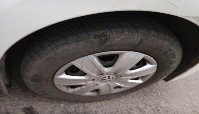 2011 Volkswagen Polo COMFORTLINE 1.2L PETROL, Petrol, Manual, 41,952 km, tyre