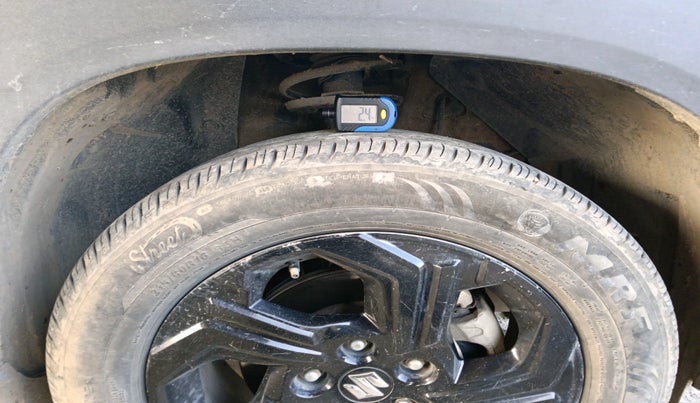 2022 Maruti BREZZA ZXI SMART HYBRID , Petrol, Manual, 84,951 km, tyre